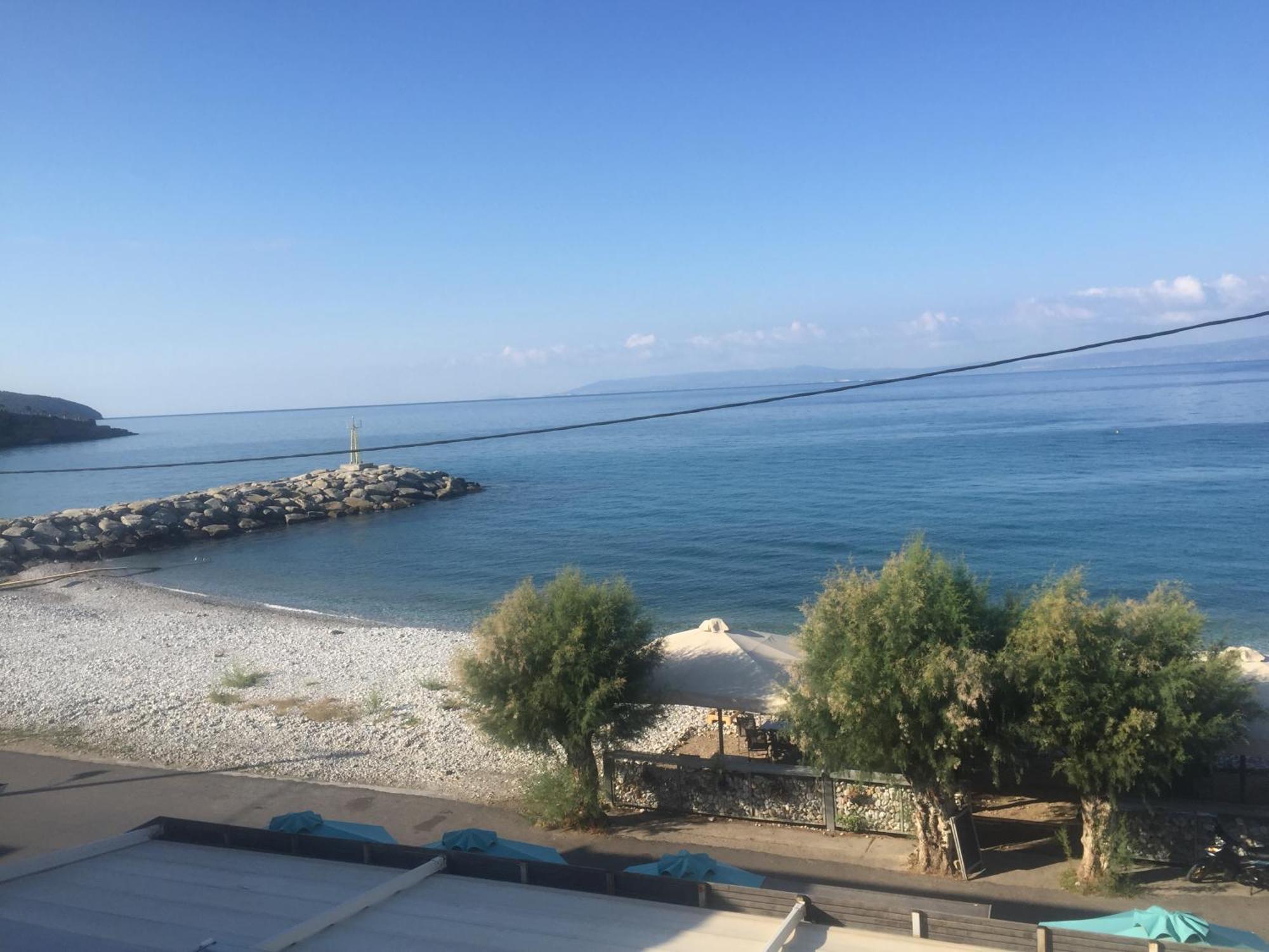 Agali 1 Superior Maisonette كالاماتا المظهر الخارجي الصورة